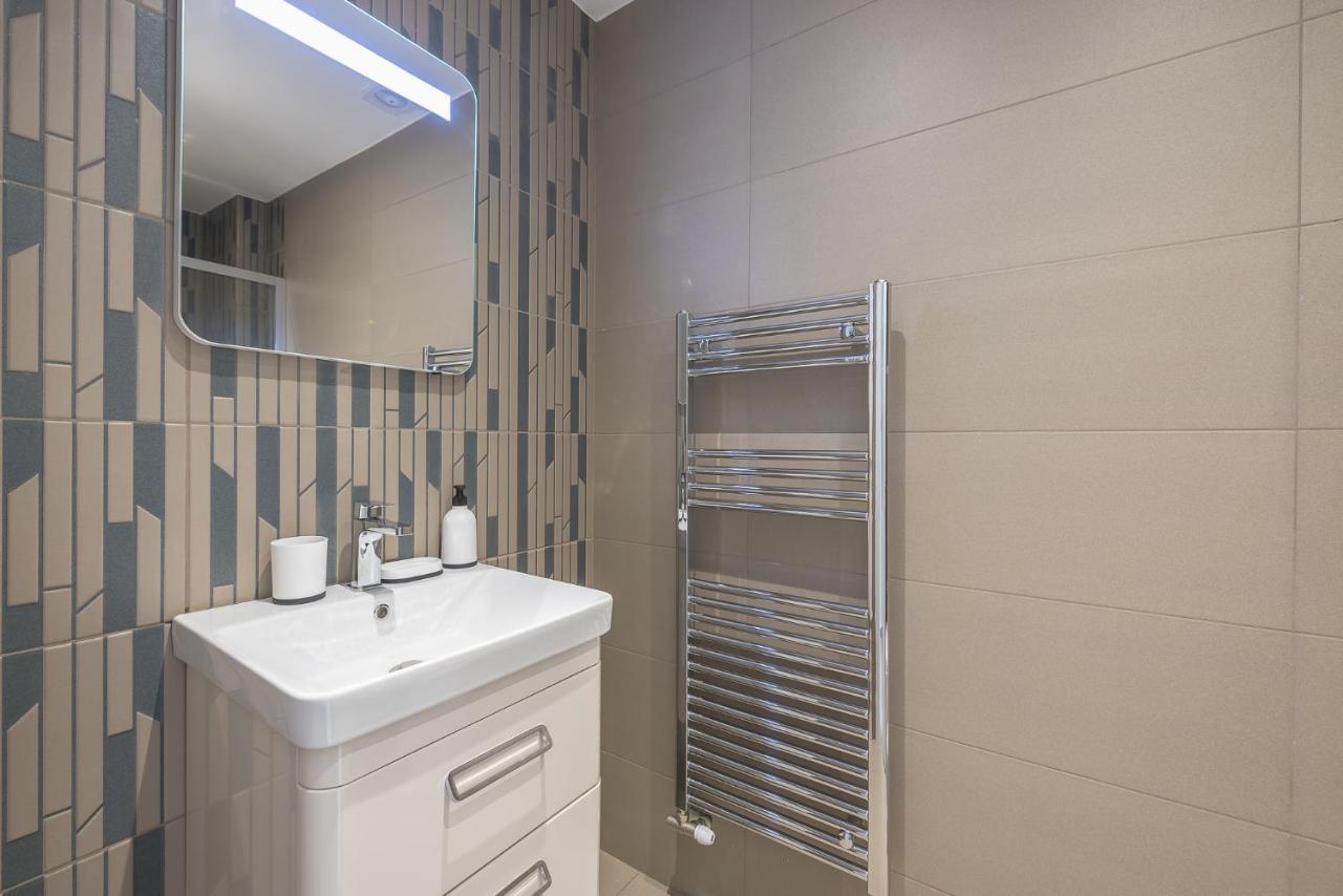 אתונה Stylish Urban Suites מראה חיצוני תמונה