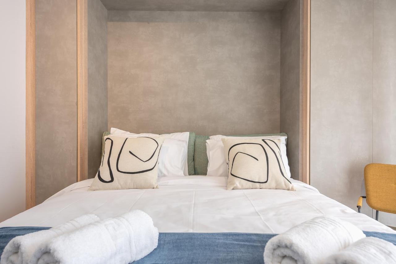 אתונה Stylish Urban Suites מראה חיצוני תמונה